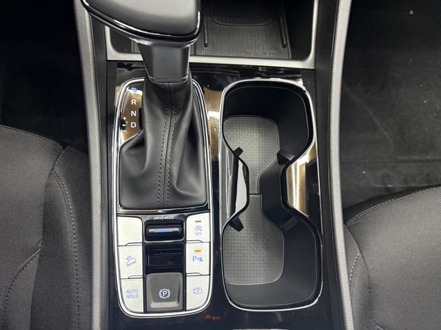 Hyundai TUCSON STYLE AUT KLIMAAUTOMATIK TOTWINKEL NAVI SHZ RFK PDC 