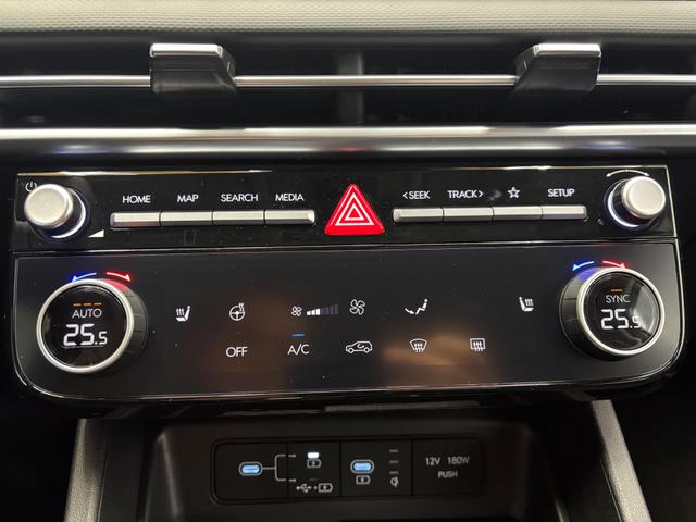 Hyundai TUCSON STYLE AUT KLIMAAUTOMATIK TOTWINKEL NAVI SHZ RFK PDC 