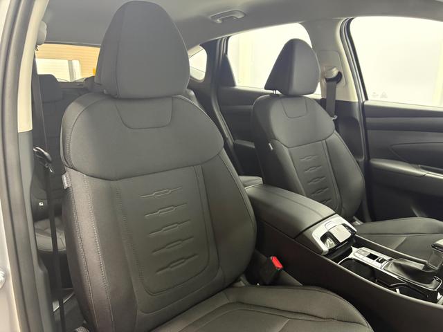 Hyundai TUCSON STYLE AUT KLIMAAUTOMATIK TOTWINKEL NAVI SHZ RFK PDC 