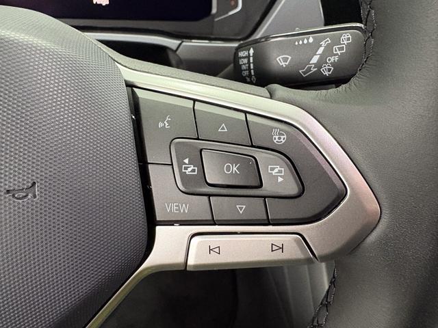 Volkswagen Touran Family R-LINE PANO SHZ ACC KEYLESS 