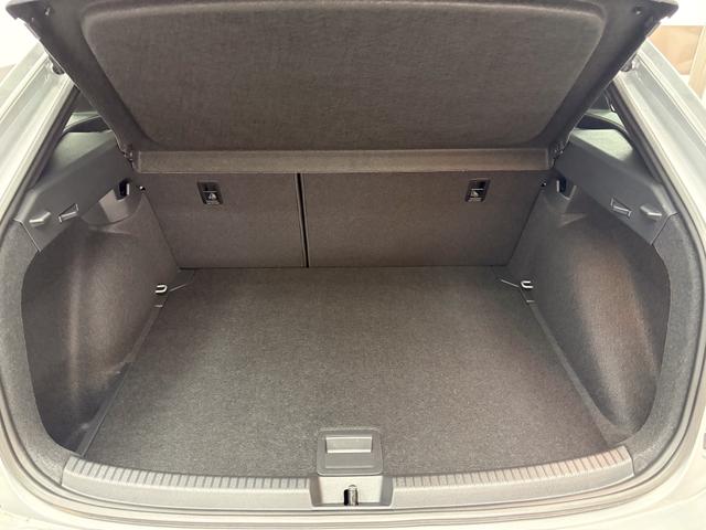 Volkswagen Taigo R-LINE BLACK PACK MATRIX ACC 