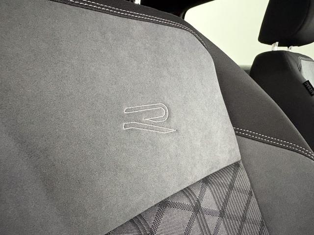 Volkswagen Taigo R-LINE BLACK PACK MATRIX ACC 