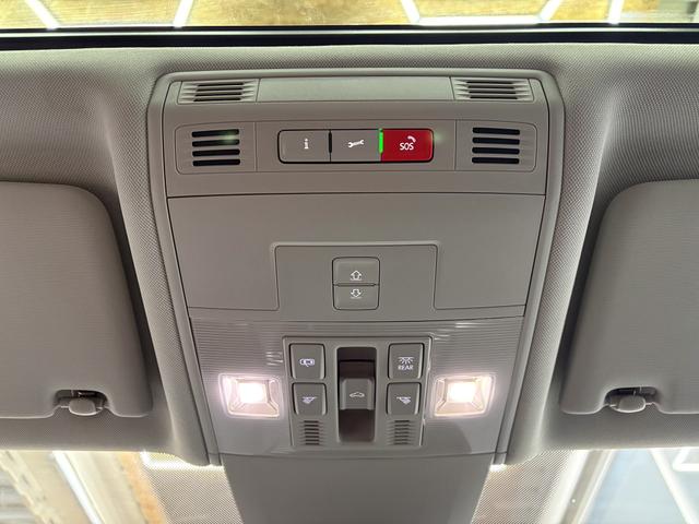 Volkswagen Touran Family DSG PANO KEYLESS ACC NAVI 