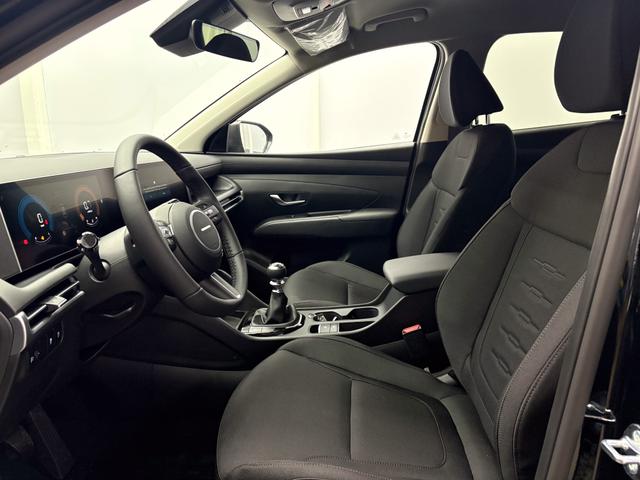 Hyundai TUCSON STYLE 18 ALU KLIMAAUTOMATIK TOTWINKEL NAVI SHZ RFK PDC 