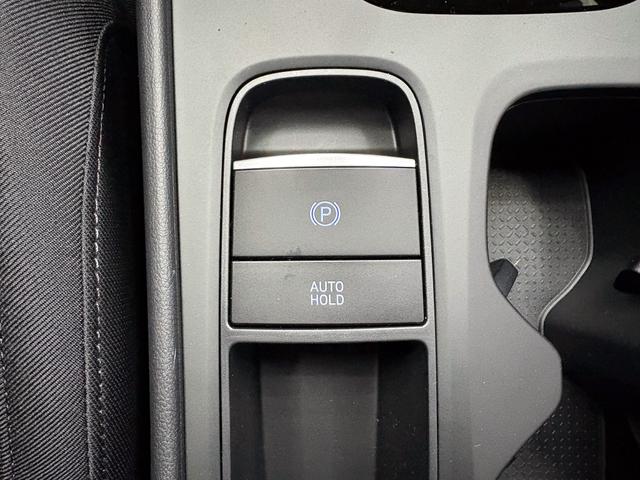 Hyundai TUCSON STYLE 18 ALU KLIMAAUTOMATIK TOTWINKEL NAVI SHZ RFK PDC 