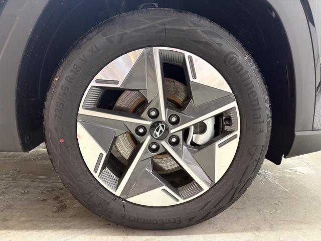 Hyundai TUCSON STYLE 18 ALU KLIMAAUTOMATIK TOTWINKEL NAVI SHZ RFK PDC 