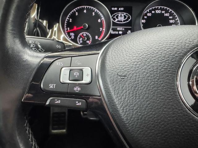 Volkswagen Golf VII 1.5 TSI BlueMotion IQ.DRIVE NAVI SHZ ACC 