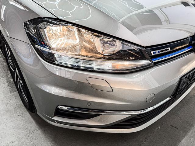 Volkswagen Golf VII 1.5 TSI BlueMotion IQ.DRIVE NAVI SHZ ACC 