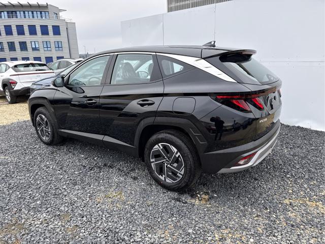 Hyundai / TUCSON / Schwarz / / / SHZ NAVI PDC RFK