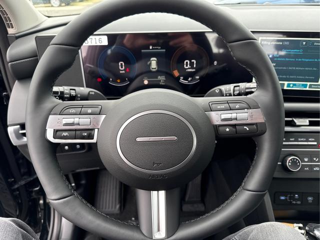 Hyundai / TUCSON / Schwarz / / / SHZ NAVI PDC RFK