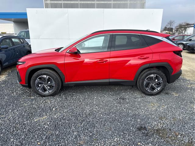 Hyundai / TUCSON / Rot / / / KLIMAAUTOMATIK TOTWINKEL NAVI SHZ RFK PDC