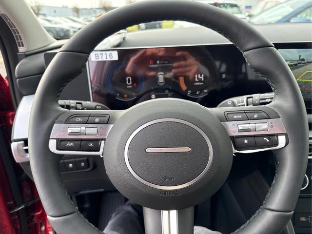 Hyundai / TUCSON / Rot / / / KLIMAAUTOMATIK TOTWINKEL NAVI SHZ RFK PDC