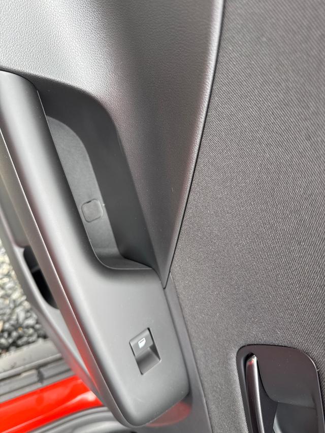 Hyundai / KONA / Orange /  /  / DCT N-LINE SHZ RFK NAVI ACC 