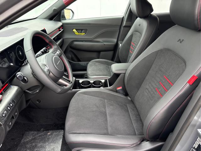 Hyundai / KONA / Grau / / / HEV DCT N-LINE EDITION BOSE 360 NAVI SHZ 