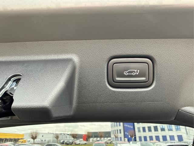 Hyundai / KONA / Grau / / / HEV DCT N-LINE EDITION BOSE 360 NAVI SHZ 