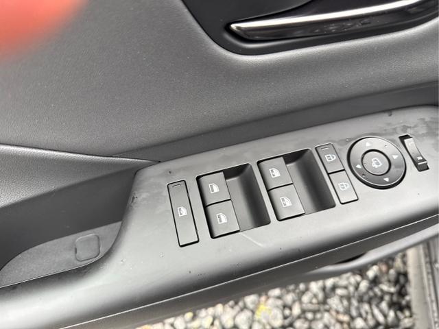 Hyundai / KONA / Schwarz / / / HEV DCT N-LINE EDITION BOSE 360 NAVI SHZ 