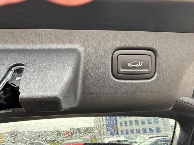 Hyundai / KONA / Schwarz / / / HEV DCT N-LINE EDITION BOSE 360 NAVI SHZ 