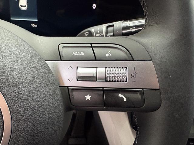 Hyundai TUCSON STYLE AUT KLIMAAUTOMATIK TOTWINKEL NAVI SHZ RFK PDC 