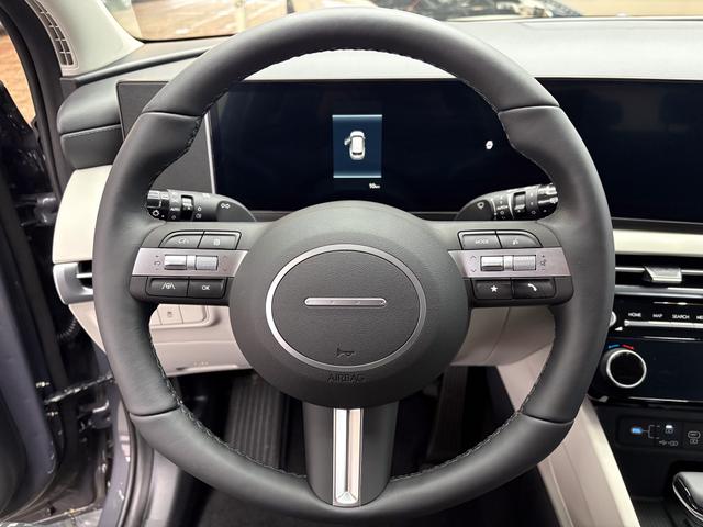 Hyundai TUCSON STYLE AUT KLIMAAUTOMATIK TOTWINKEL NAVI SHZ RFK PDC 