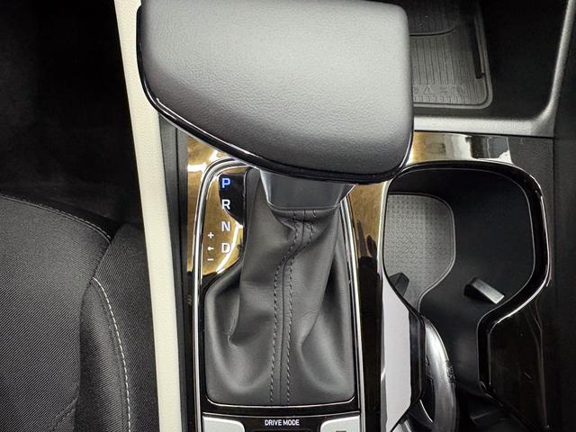 Hyundai TUCSON STYLE AUT KLIMAAUTOMATIK TOTWINKEL NAVI SHZ RFK PDC 