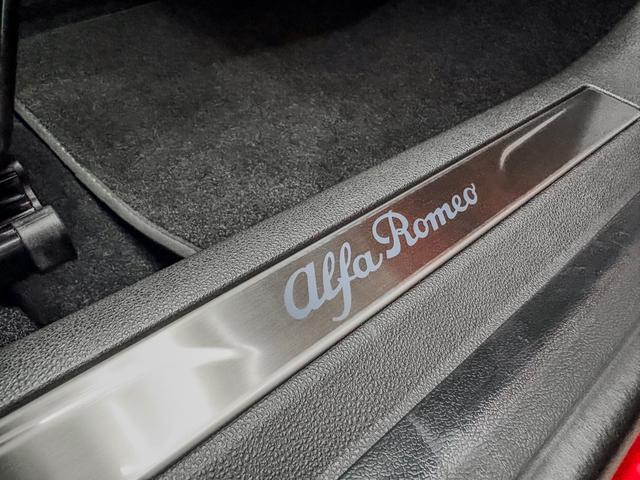 Alfa Romeo Junior Speciale IBRIDA MATRIX ACC KEYLESS NAVI 