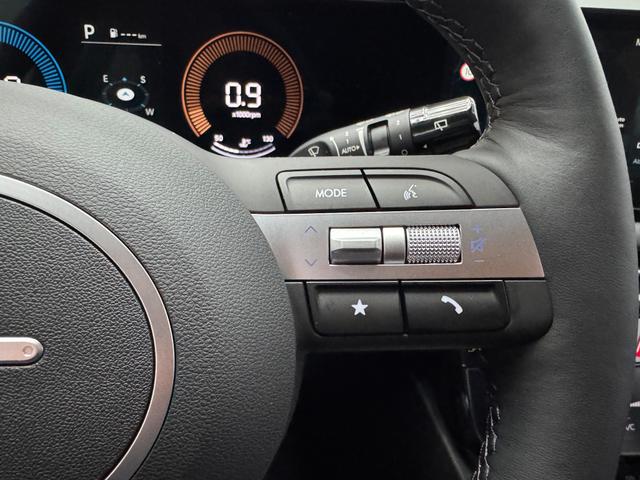 Hyundai TUCSON - STYLE AUT KLIMAAUTOMATIK TOTWINKEL NAVI SHZ RFK PDC