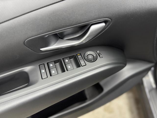 Hyundai TUCSON STYLE AUT KLIMAAUTOMATIK TOTWINKEL NAVI SHZ RFK PDC 
