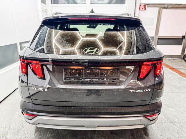 Hyundai TUCSON STYLE AUT KLIMAAUTOMATIK TOTWINKEL NAVI SHZ RFK PDC 