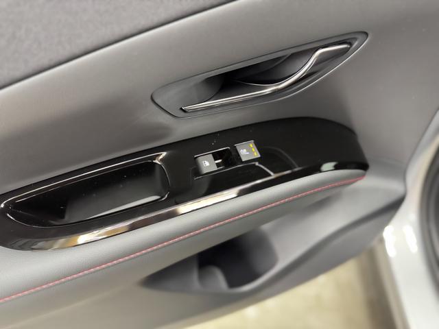 Hyundai TUCSON HEV PREMIUM AUT N-LINE PANO EL.HECKKLAPPE SHZ v+h 