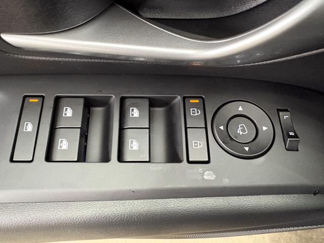 Hyundai TUCSON STYLE AUT ACC 18ALU KLIMAAUTOMATIK TOTWINKEL NAVI SHZ RFK PDC 