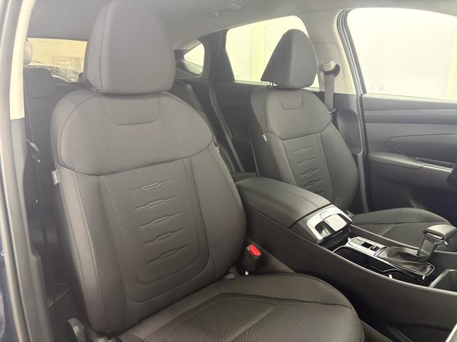 Hyundai TUCSON STYLE AUT ACC 18ALU KLIMAAUTOMATIK TOTWINKEL NAVI SHZ RFK PDC 