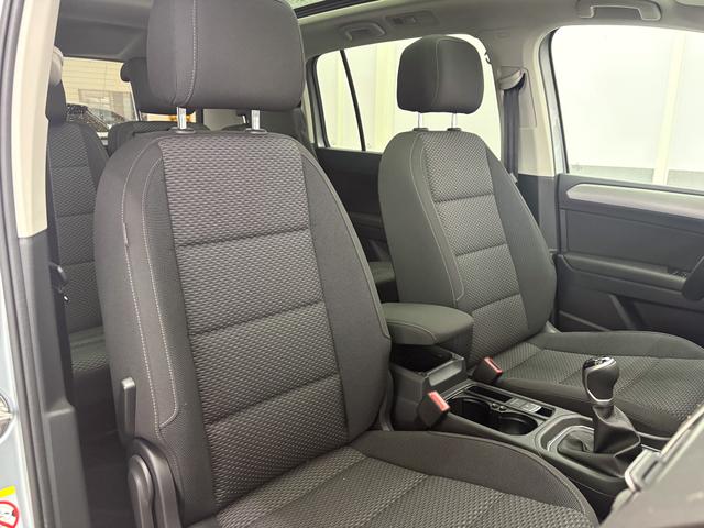 Volkswagen Touran Family PANO SHZ ACC KEYLESS 