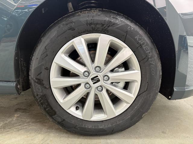 Seat Ibiza EDITION PLUS TEMPOMAT PDC KLIMA RADIO ALU 