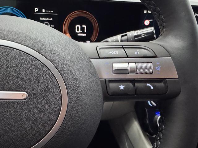 Hyundai TUCSON STYLE AUT KLIMAAUTOMATIK TOTWINKEL NAVI SHZ RFK PDC 