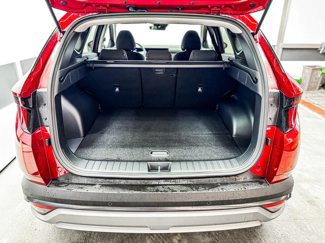 Hyundai TUCSON STYLE AUT KLIMAAUTOMATIK TOTWINKEL NAVI SHZ RFK PDC 