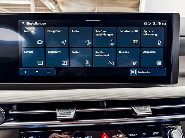 Hyundai TUCSON STYLE AUT KLIMAAUTOMATIK TOTWINKEL NAVI SHZ RFK PDC 