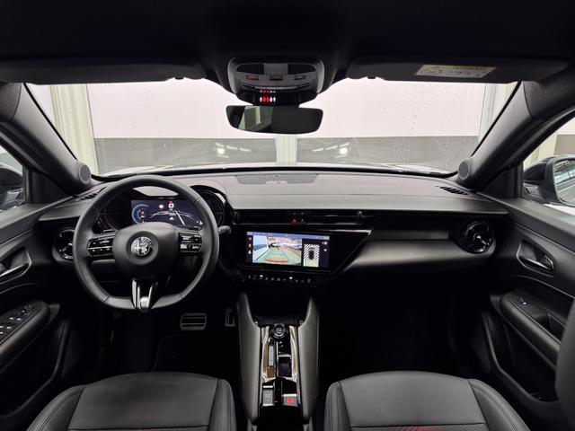 Alfa Romeo Junior Speciale IBRIDA MATRIX ACC KEYLESS NAVI 