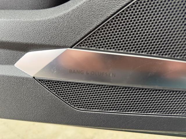 Audi A1 Sportback EDITION ONE DSG S-Line Bang & Olufsen 18 ALU 