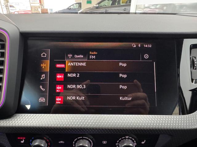 Audi A1 Sportback EDITION ONE DSG S-Line Bang & Olufsen 18 ALU 