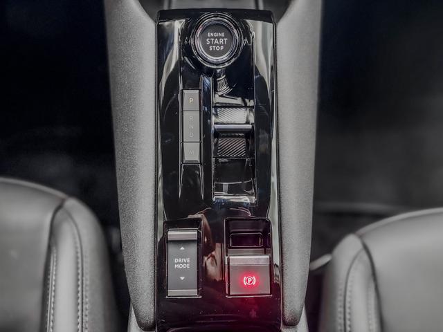 Alfa Romeo Junior Speciale IBRIDA MATRIX ACC KEYLESS NAVI 