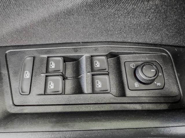 Volkswagen T-Roc EDITION SHZ ACC RFK PDC 