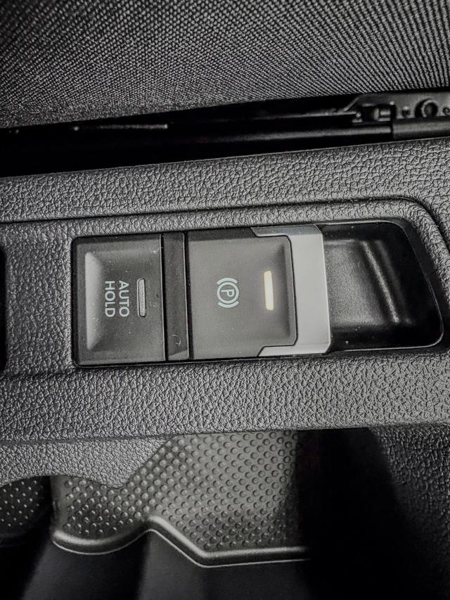 Volkswagen T-Roc EDITION SHZ ACC RFK PDC 