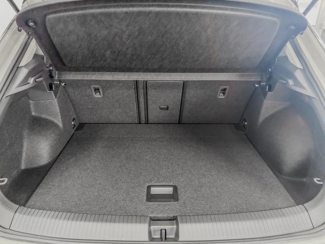 Volkswagen T-Roc EDITION SHZ ACC RFK PDC 