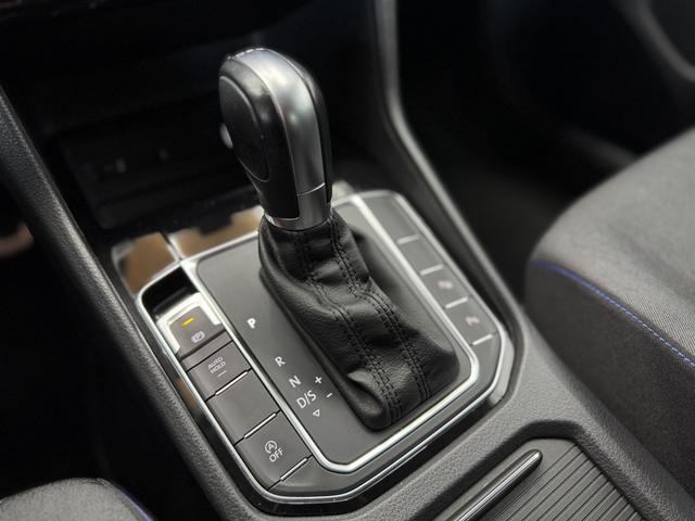 Volkswagen Golf Sportsvan VII JOIN DSG NAVI AHK ACC RFK ALU 18 Zoll 