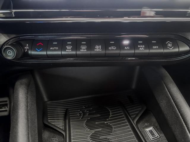 Alfa Romeo Junior Speciale IBRIDA MATRIX ACC KEYLESS NAVI 