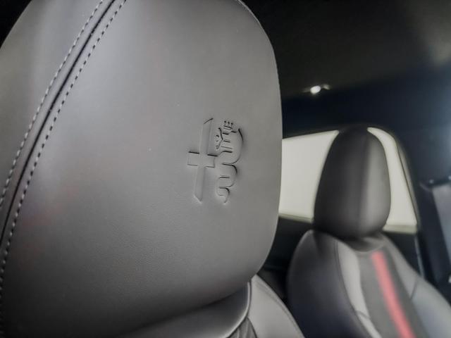 Alfa Romeo Junior Speciale IBRIDA MATRIX ACC KEYLESS NAVI 