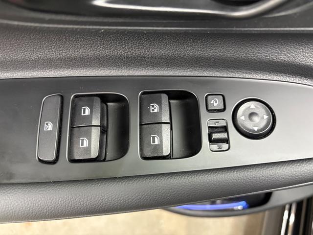 Hyundai i20 N-LINE NAVI KLIMAAUTOMATIK SHZ RFK PDC 