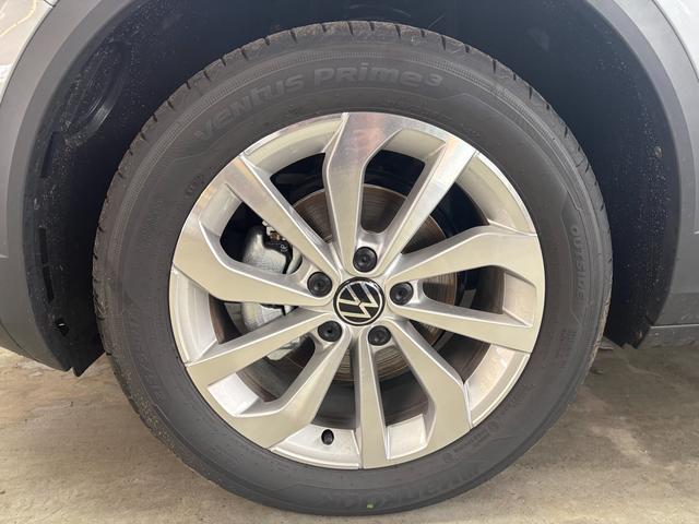 Volkswagen T-Roc EDITION IQ DRIVE SHZ ACC RFK PDC 