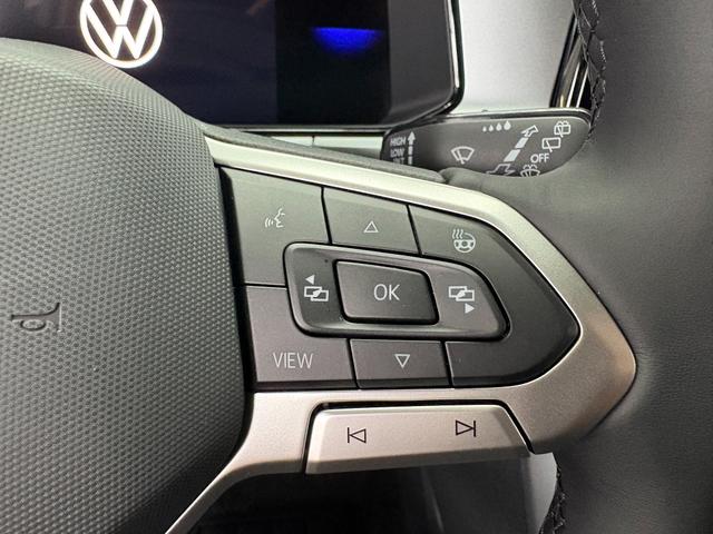 Volkswagen T-Roc EDITION IQ DRIVE SHZ ACC RFK PDC 