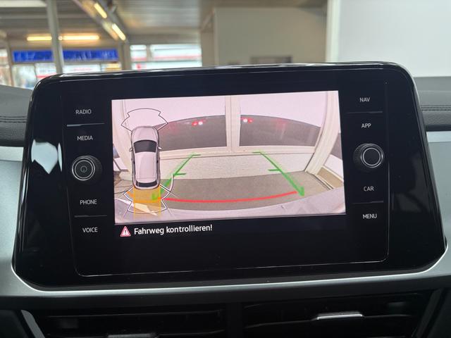 Volkswagen T-Roc EDITION IQ DRIVE SHZ ACC RFK PDC 